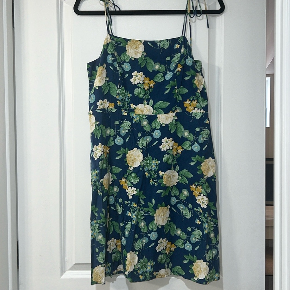 Old navy sundress w/pockets